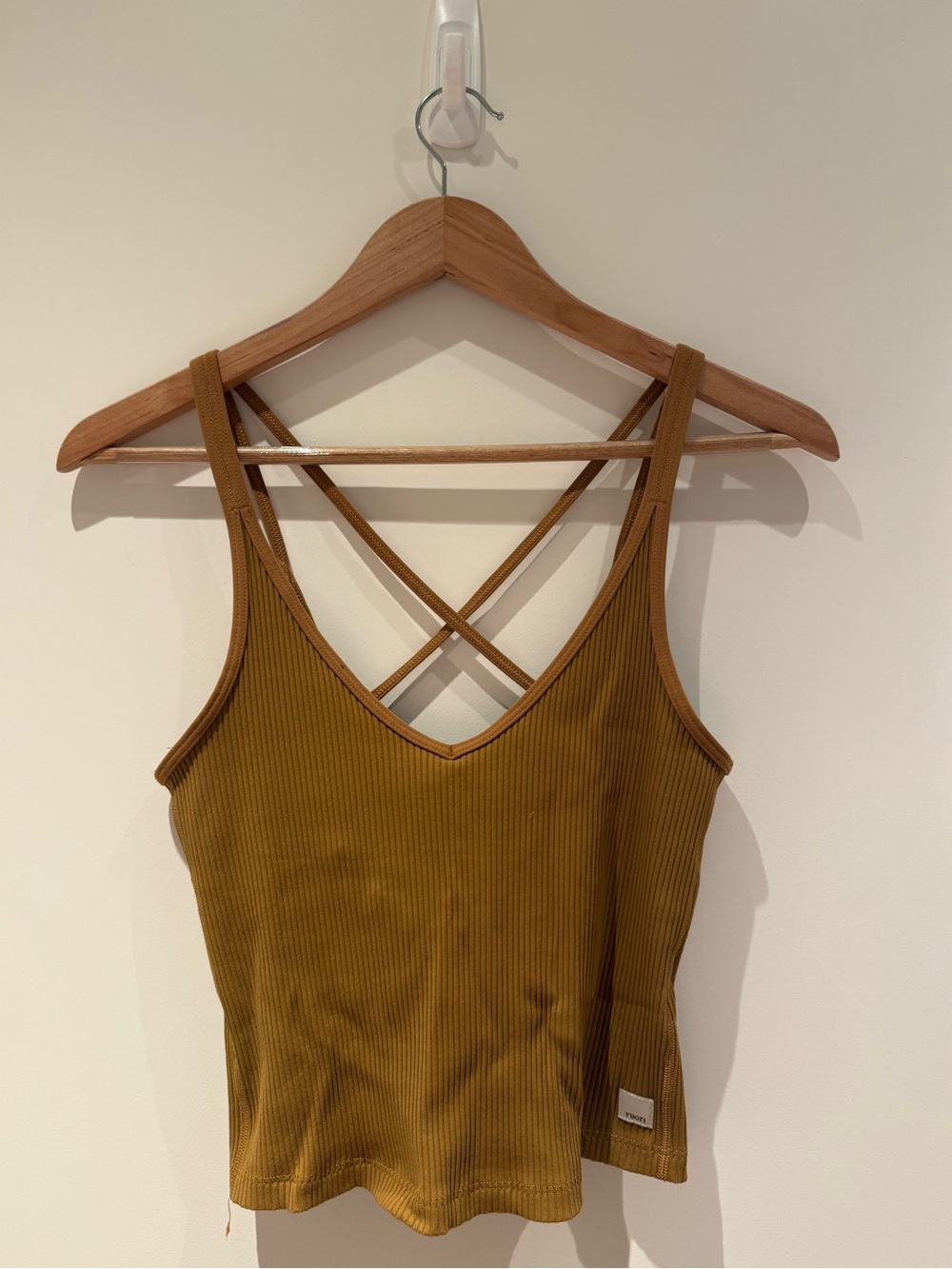 Vuori Ribbed V-Neck Crisscross Crop Tank - Mustard